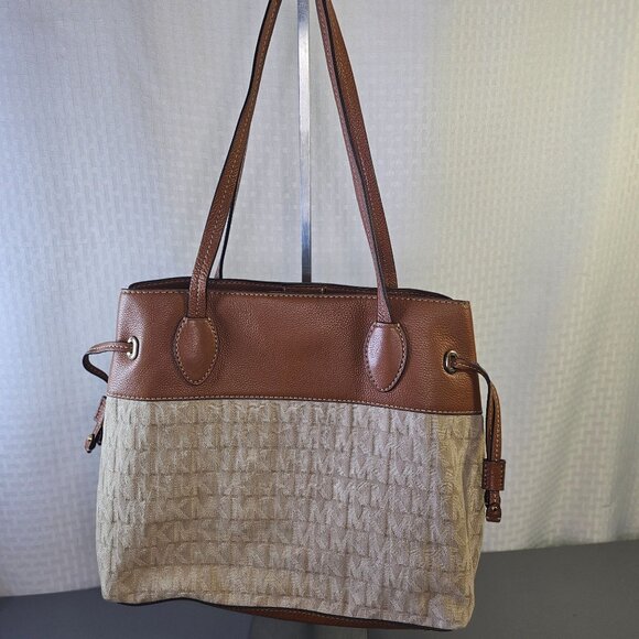 Michael Kors Brown & Beige Signature Canvas Leather Tote Bag With Wallet - Picture 4 of 15